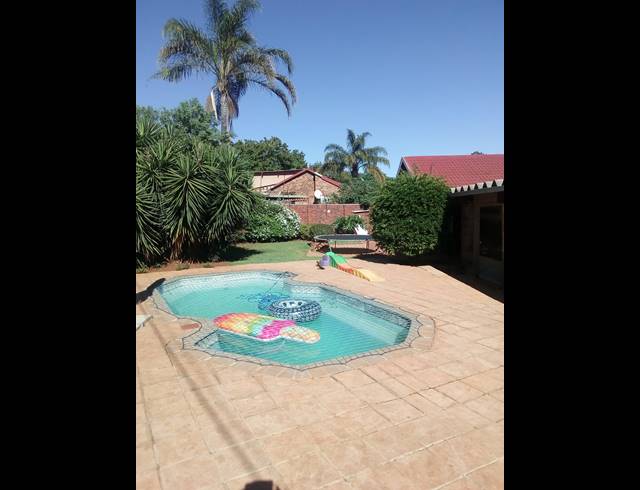 3 BEDROOM FREESTANDING RENTED IN GARSFONTEIN